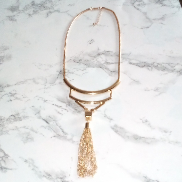 Beautiful Vintage Gold Tone Statement Necklace with Tassel - Picture 11 of 11